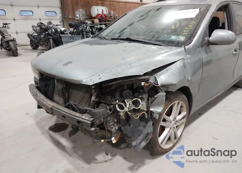 2010 Hyundai Elantra из США, поврежденный, VIN KMHDC8AE1AU057573